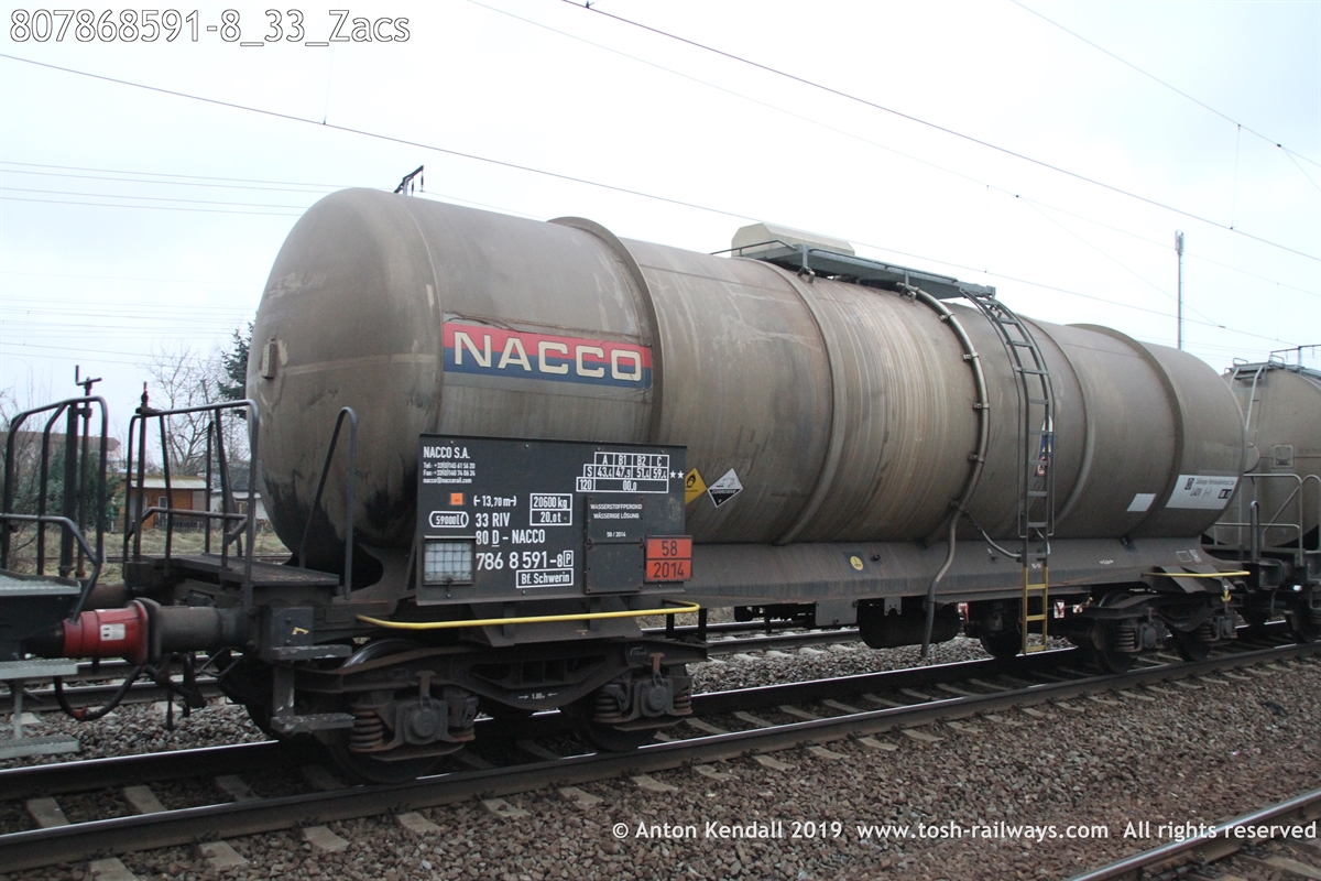 807868591-8_33_Zacs.JPG